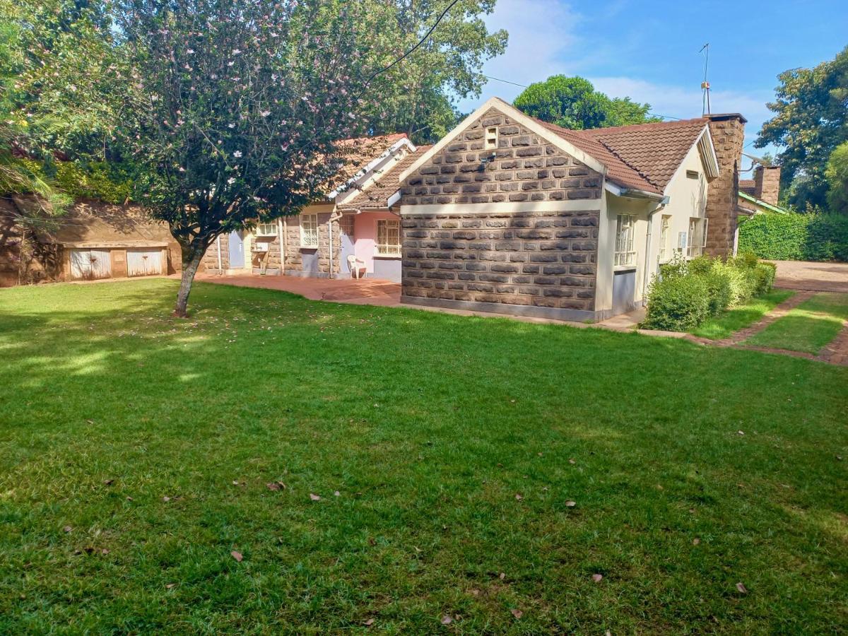 Kuniville Guest House Nyeri Exteriér fotografie
