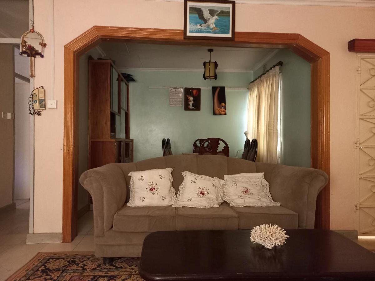 Kuniville Guest House Nyeri Exteriér fotografie